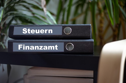 Foto: Ordner für Steuern und Finanzamt